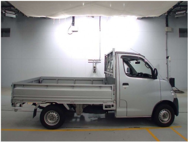 TOWN ACE TRUCK DX3