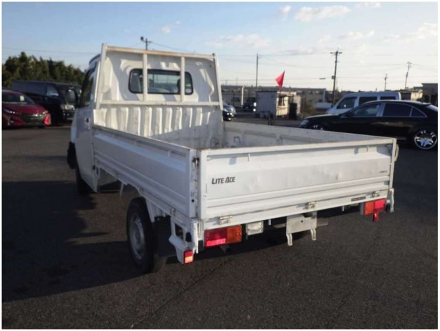 LITE ACE TRUCK DX XEDITION5