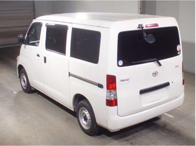 TOWNACE VAN  GL2