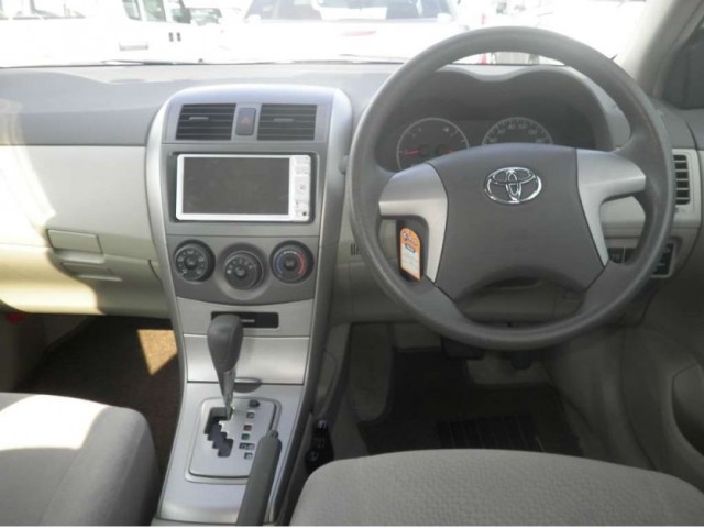 COROLLA  AXIO X4