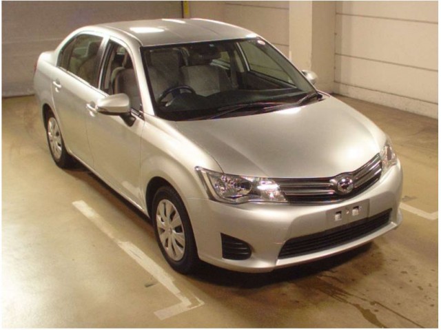 COROLLA  AXIO X1