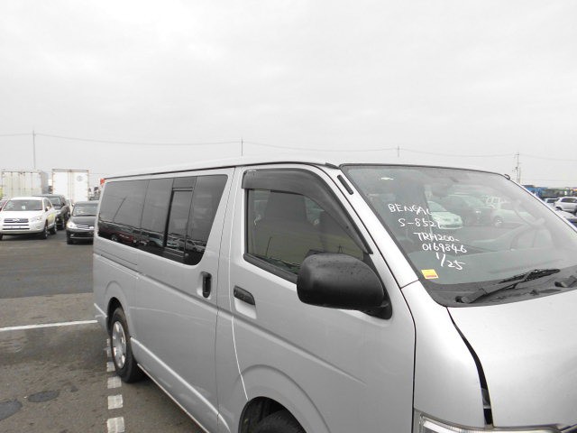 HIACE VAN  DX GL PACKAGE12