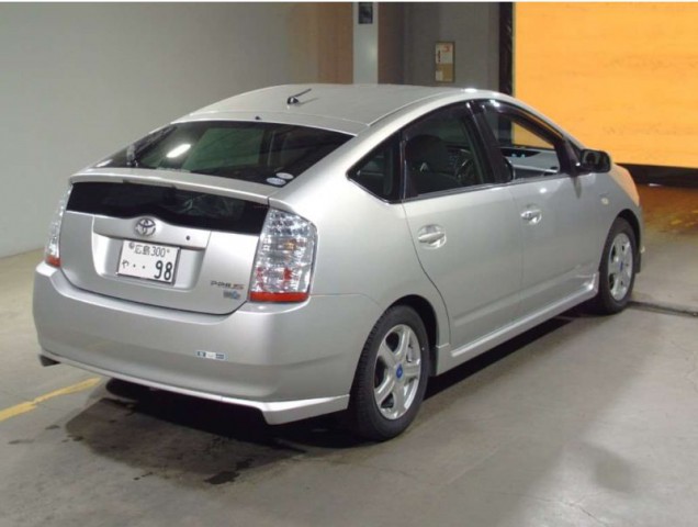 PRIUS G4