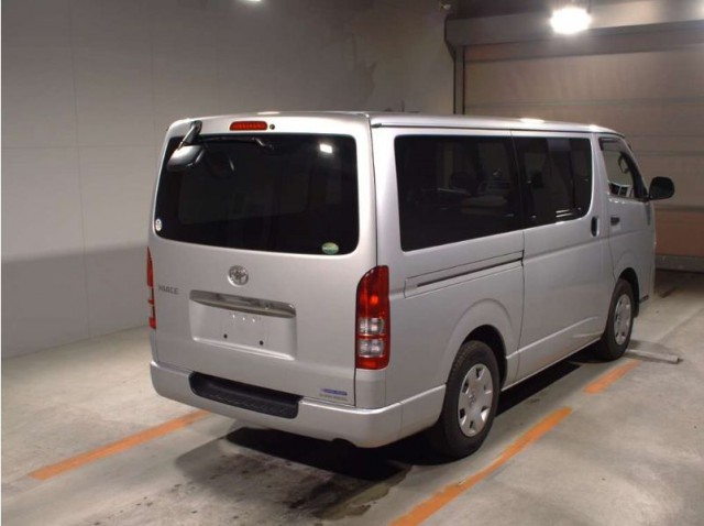 HIACE VAN DX GL PACKAGE4