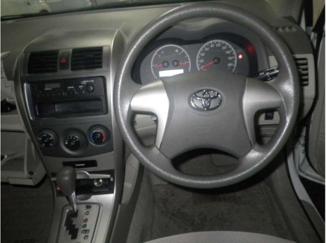 COROLLA AXIO X4