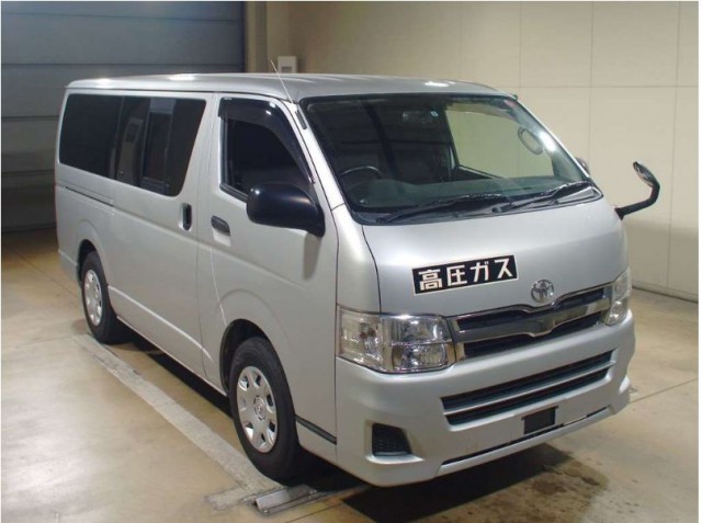 HIACE VAN DX GL PACKAGE1