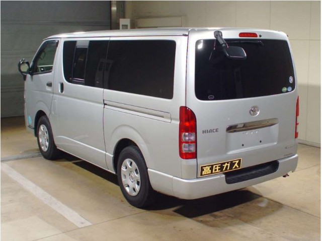 HIACE VAN DX GL PACKAGE2