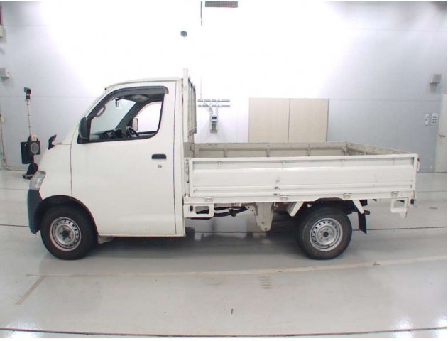 LITEACE TRUCK DX4