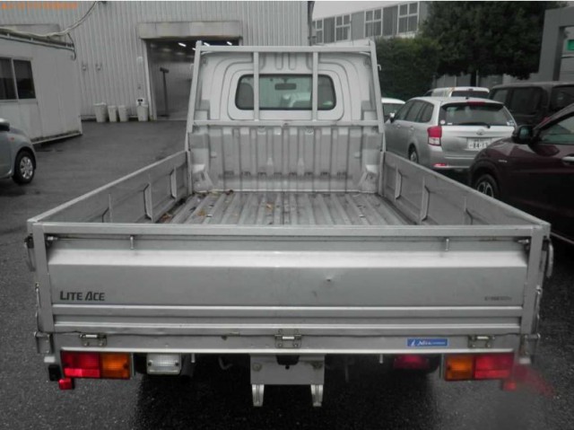 LITEACE TRUCK DX ED7