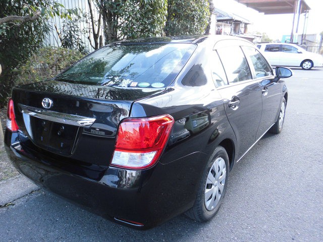 COROLLA AXIO X2