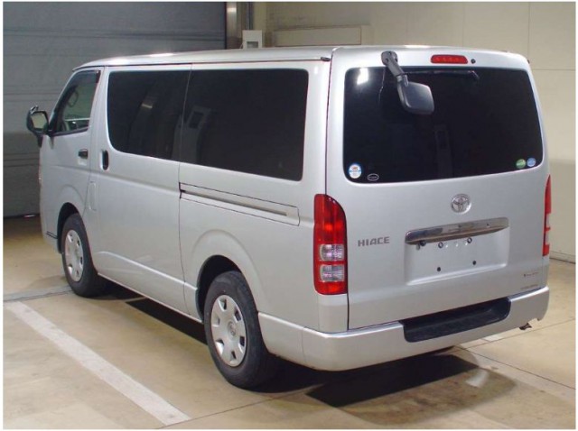 HIACE VAN DX GL PACKAGE2