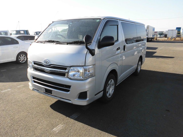 HIACE VAN DX GL PACKAGE3