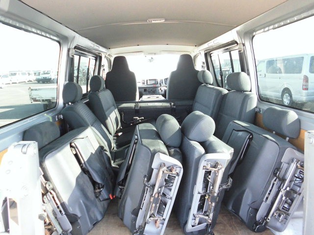 HIACE VAN DX8