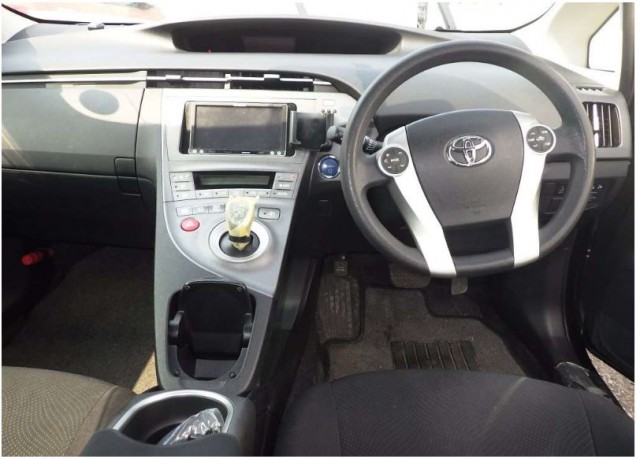 PRIUS S6