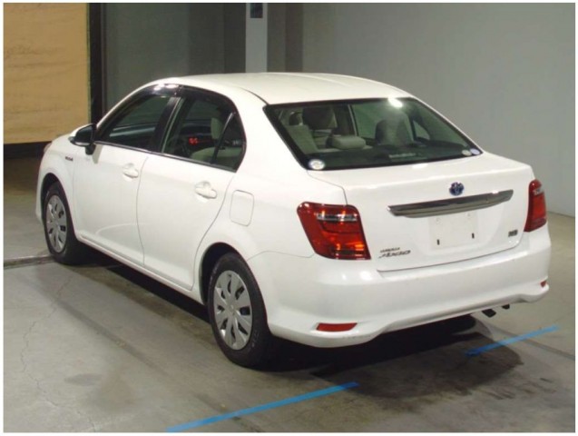 COROLLA AXIO HYBRID4