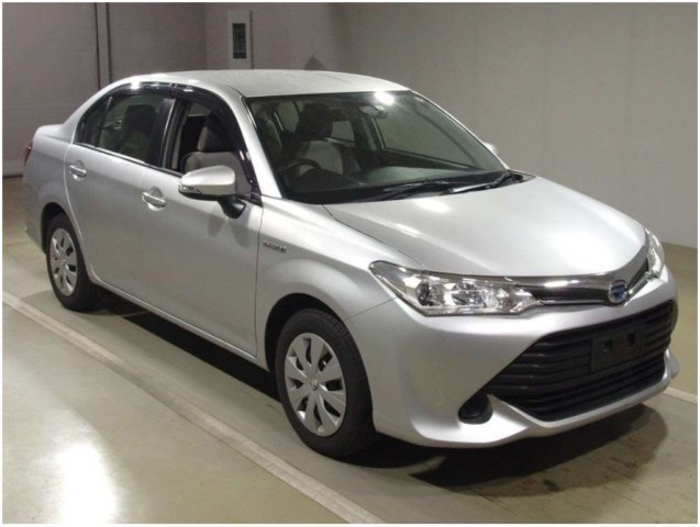 COROLLA  AXIO  HYBRID3