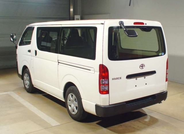 HIACE VAN DX4