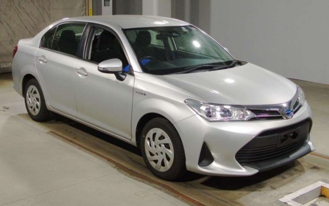 COROLLA AXIO HYBRID1