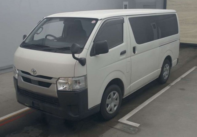 HIACE VAN LONG DX2