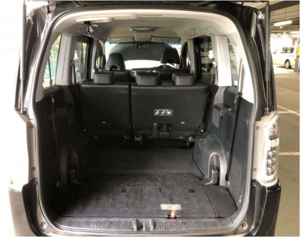 STEP WAGON SUPADA Z INTERNAVI SELECTION7