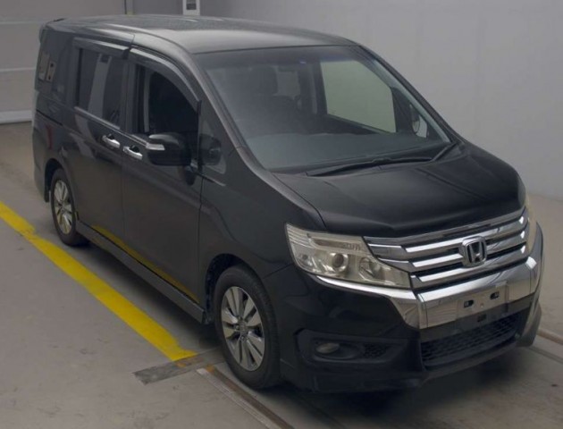 STEP WAGON SUPADA Z1