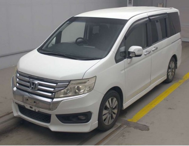 STEP WAGON SUPADA Z2