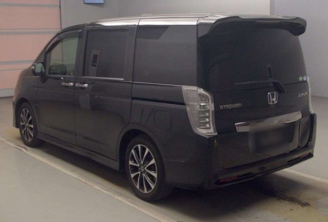 STEP WAGON Z COOLSPIRIT4