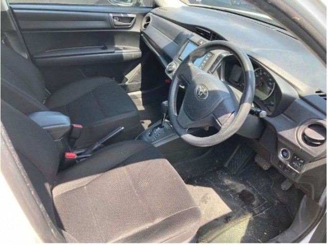 COROLLA AXIO EX5