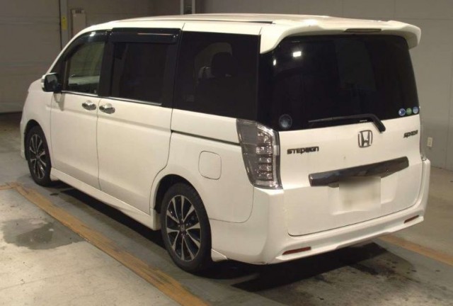 STEP WAGON SUPADA Z COOLSPIRIT INTER NAVI SELECTION4