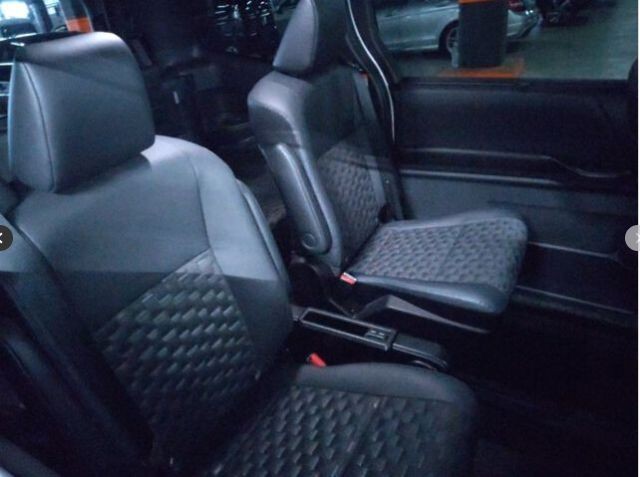 VOXY HYBRID S-Z6