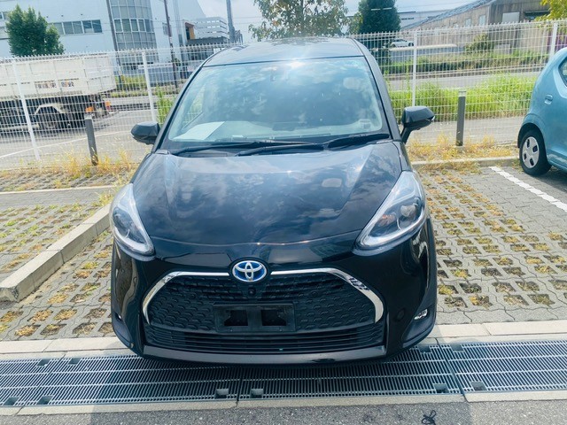 SIENTA HYBRID G CUERO16