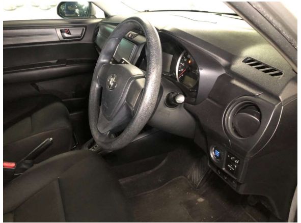 COROLLA AXIO EX5
