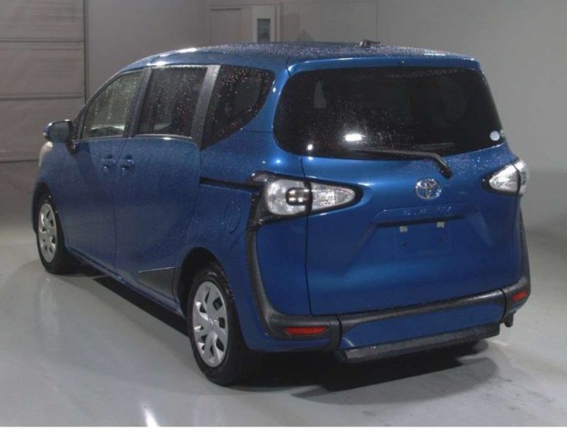 SIENTA X SHEELCHARE ACCESSIBLE4