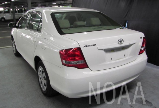 COROLLA AXIO X2