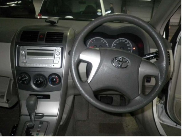 COROLLA AXIO X4